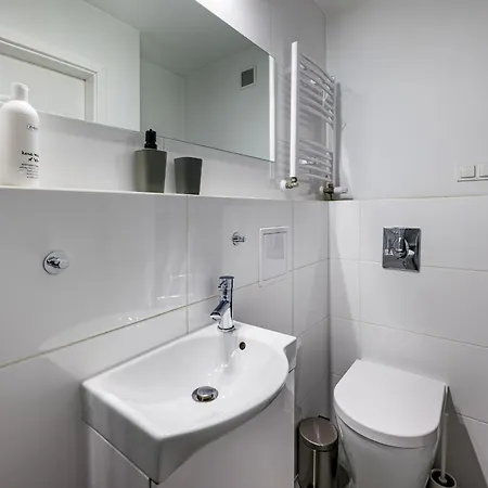 Rentplanet - Kollataja Apartamento