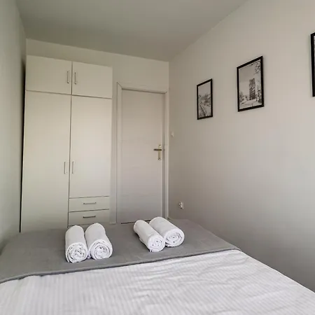 Rentplanet - Kollataja Apartamento *