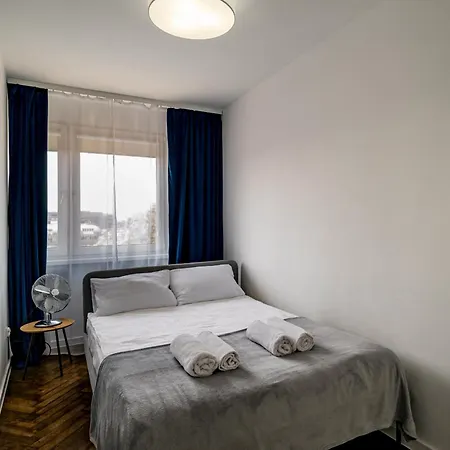 Rentplanet - Kollataja Apartamento *